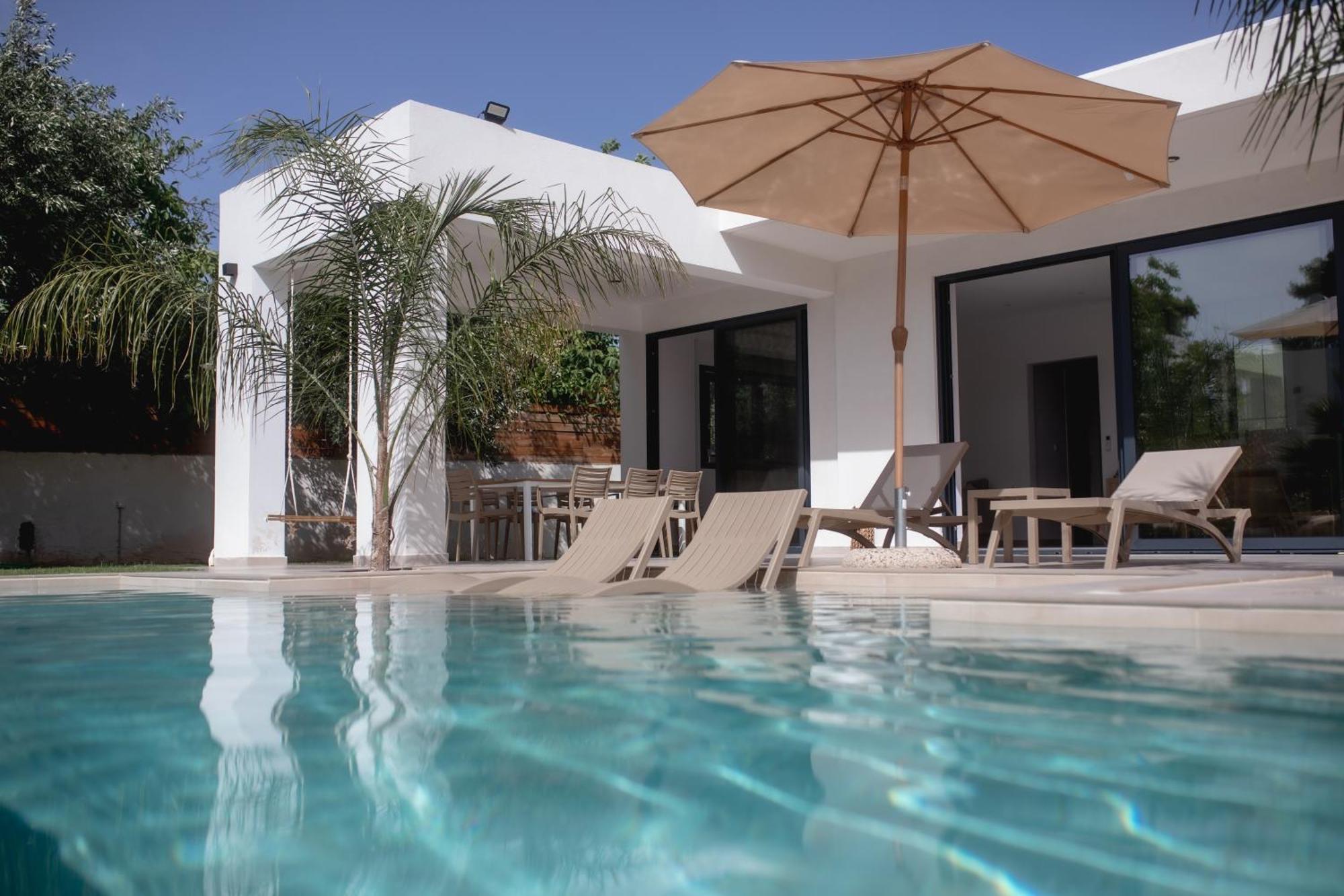 Villa Kala Loutraki - Private Pool & Sauna I Beach Bagian luar foto
