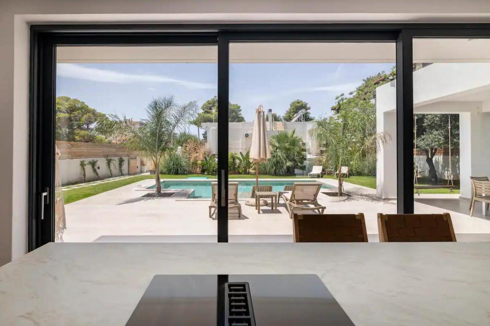 Villa Kala Loutraki - Private Pool & Sauna I Beach Bagian luar foto