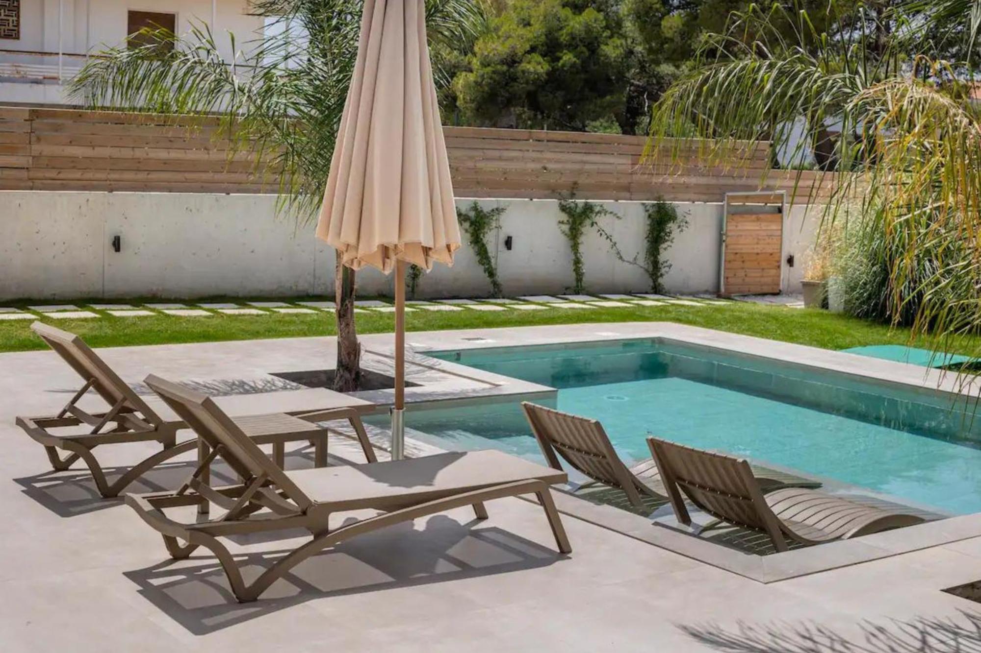 Villa Kala Loutraki - Private Pool & Sauna I Beach Bagian luar foto