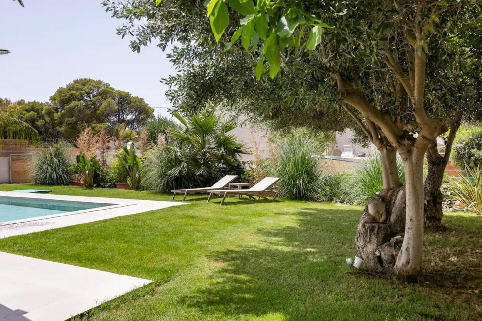 Villa Kala Loutraki - Private Pool & Sauna I Beach Bagian luar foto